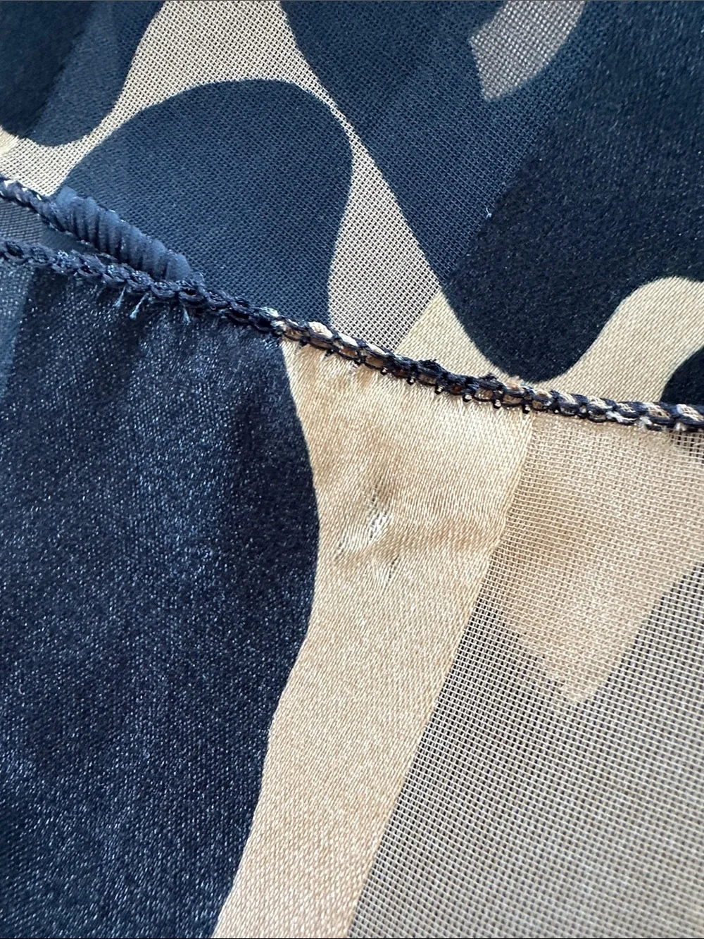 Vintage City‎ One Animal Print Satin Polyester Square Scarf in Gold & Black